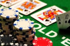 Chi Tiết Luật Chơi Poker Và Các Thuật Ngữ Khi Chơi 2023